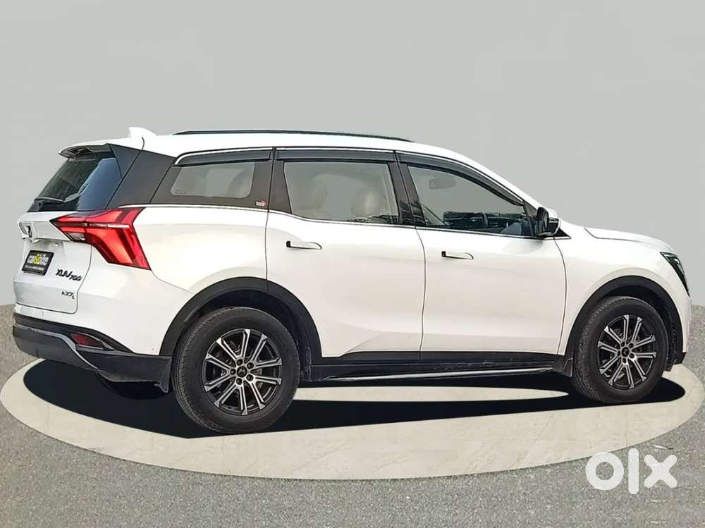 Mahindra Xuv700 Ax7 Luxury Pack Awd, 2025, Petrol