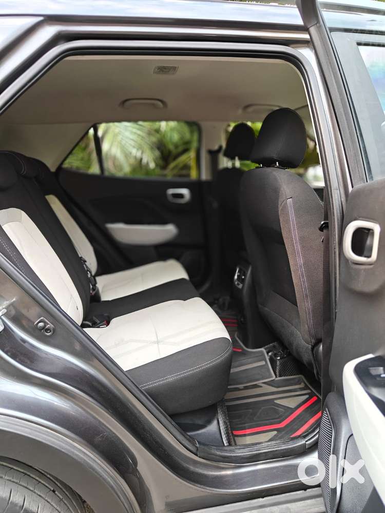 Hyundai Venue S 1.2 Petrol, 2024, Petrol