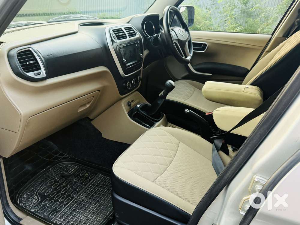 Mahindra Tuv 300 T10 Opt, 2019, Diesel