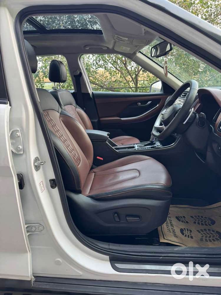Hyundai Alcazar 1.5 Signature (o) Diesel At 7 Str, 2023, Diesel