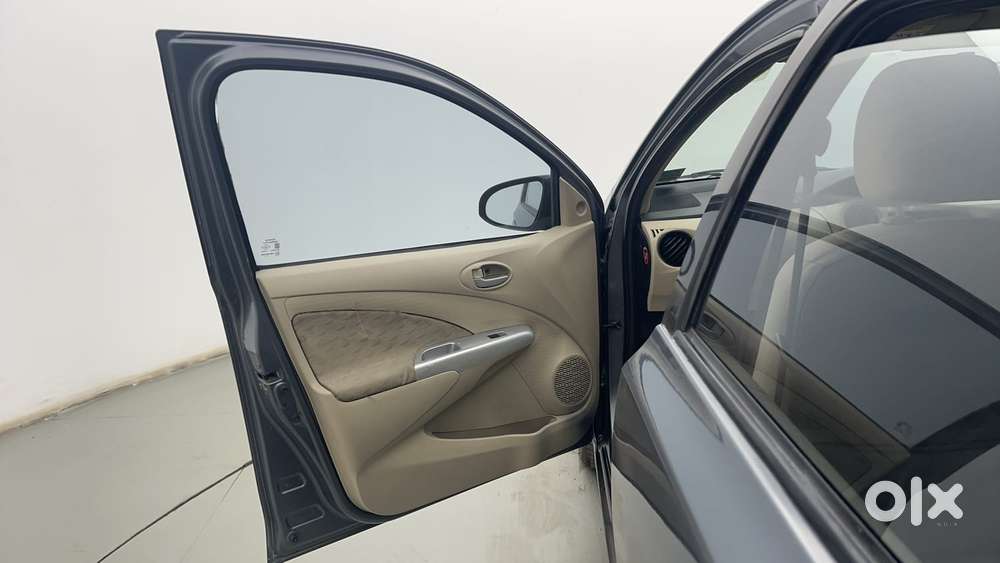 Toyota Etios Liva 2014-2016 V, 2016, Petrol