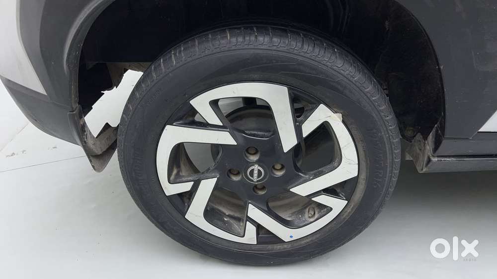 Nissan Magnite 1.0 Xv Premium Turbo Cvt (o), 2020, Petrol