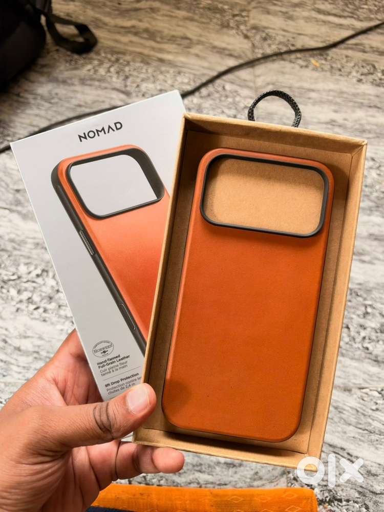Nomad Modern Leather Case for 18/17Pro Max