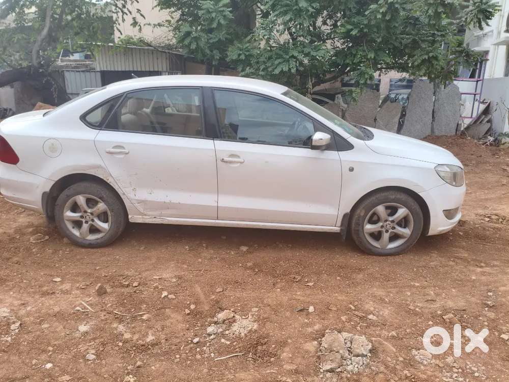 Skoda Rapid Elegance 2015 Diesel Automatic