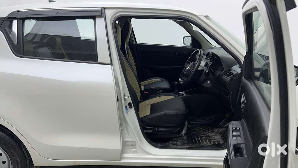 Maruti Suzuki Swift 1.3 Lxi, 2023, Petrol