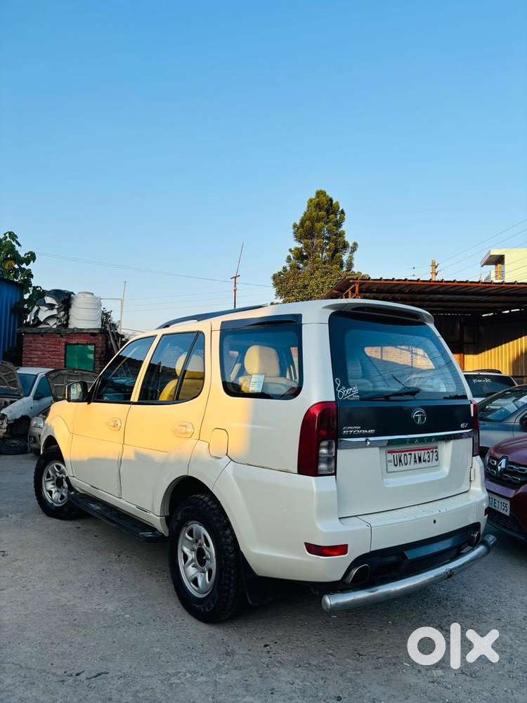 Tata Safari Storme 2013 Diesel 97000 Km Driven