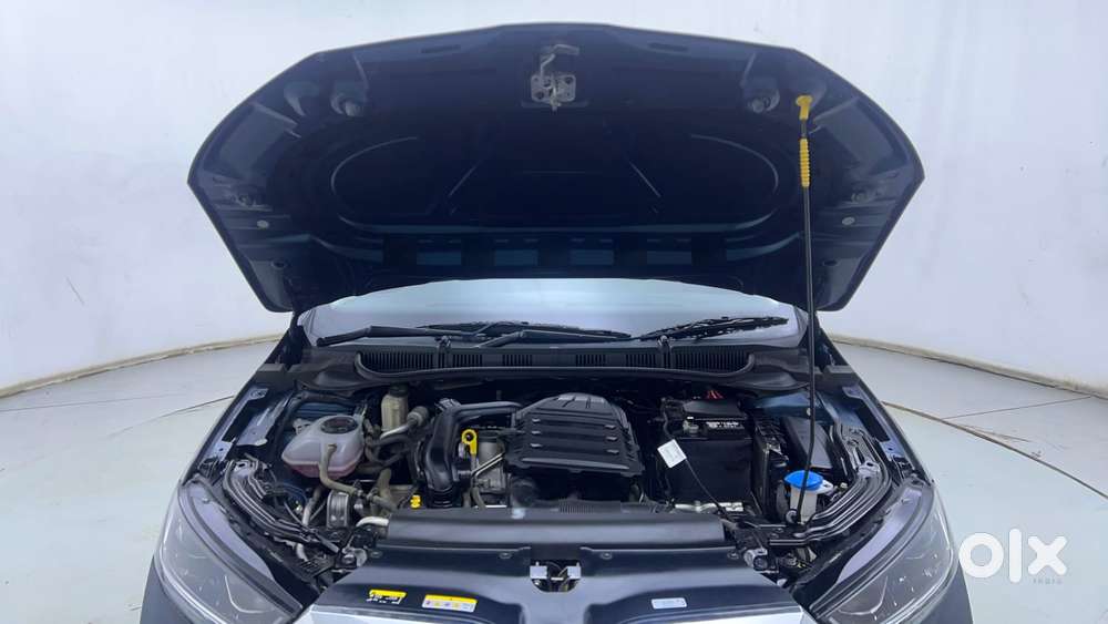 Skoda Slavia Style 1.0l Tsi At, 2024, Petrol