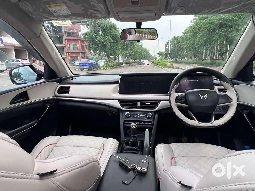 Mahindra Xuv700 2.2 Ax 5 Diesel Mt Str, 2022, Diesel