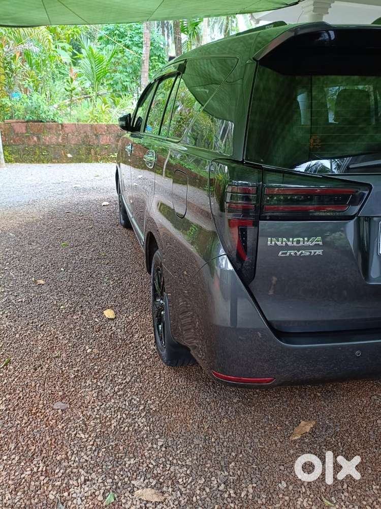 Toyota Innova Crysta 2018 Model Z Well Maintained