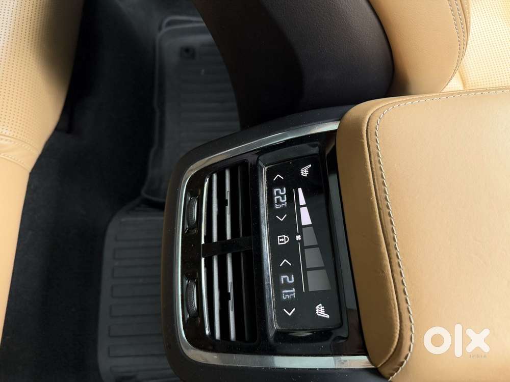 Volvo Xc60 Inscription D5, 2019, Diesel