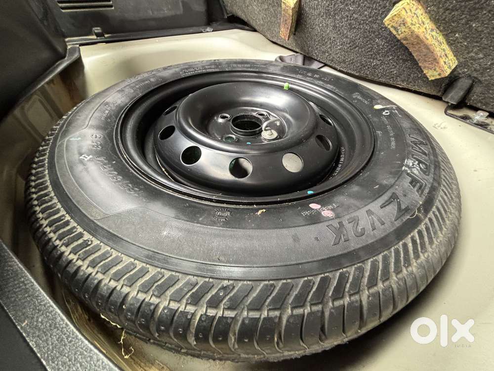 Maruti Suzuki Swift Vxi + Manual, 2017, Petrol