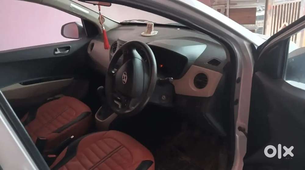 Hyundai Accent Hatchback 2015 Diesel 100000 Km Driven