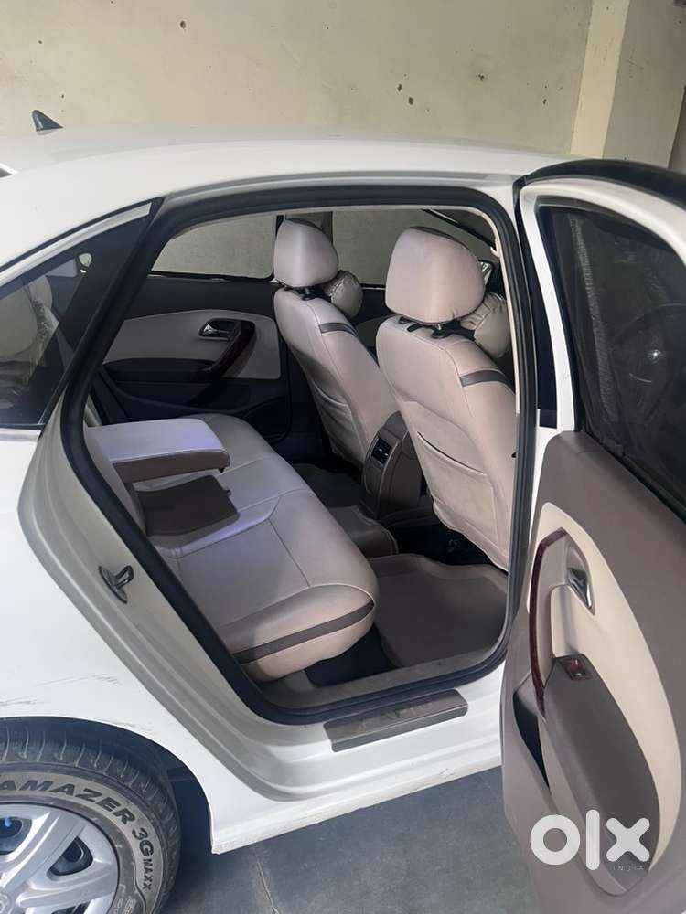 Skoda Rapid 1.6 Petrol 2013