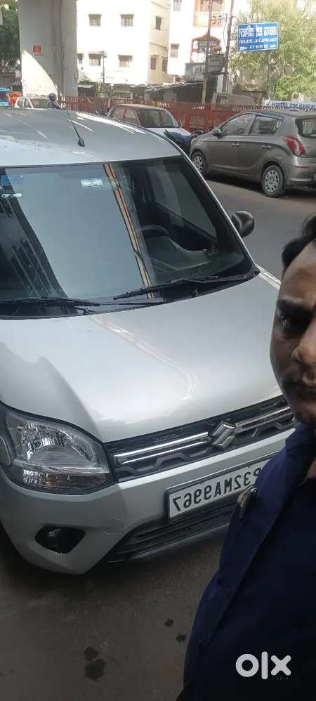 गाड़ी एकदम नई है कोई काम नहीं 4 लाख से नीचे वाले संपर्क ना करें