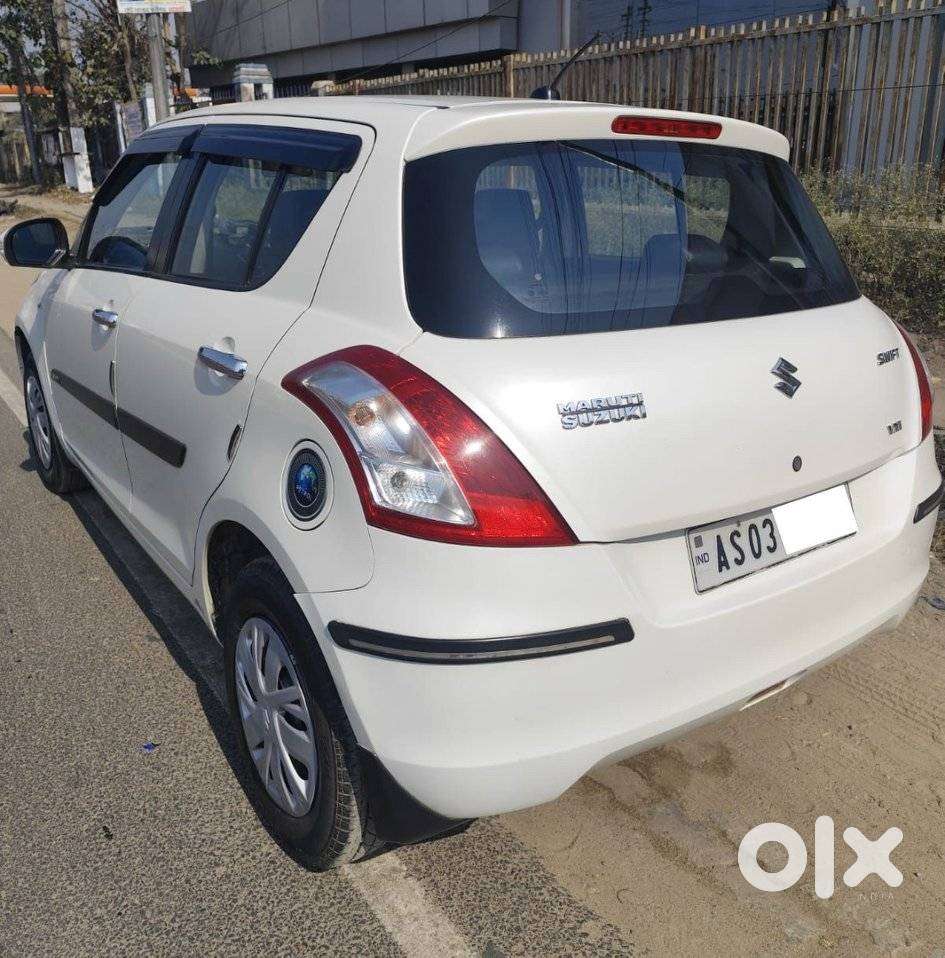 Maruti Suzuki Swift Vxi + Manual, 2015, Petrol