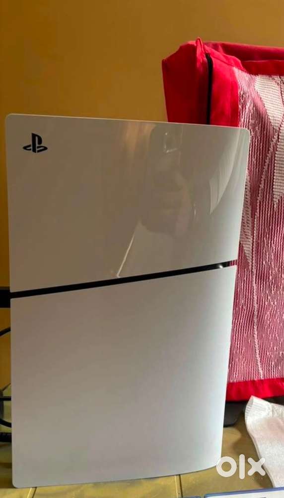 Ps5 Slim Disc, 1 Year old.