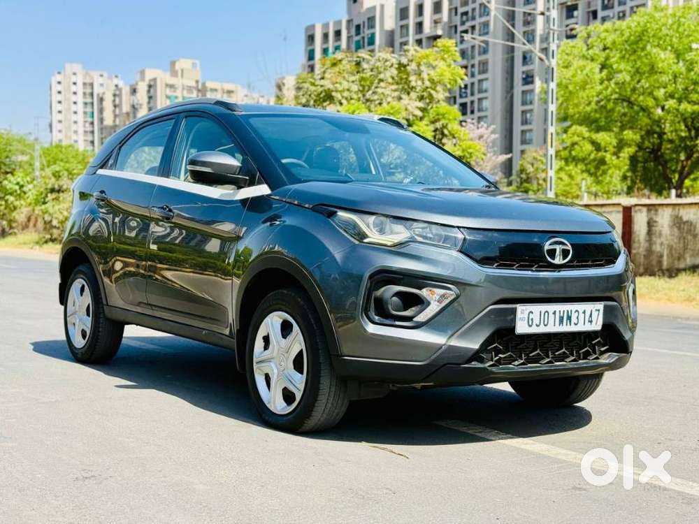Tata Nexon 1.5 Revotorq Xma Amt (s), 2023, Petrol