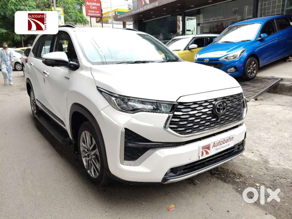 Toyota Innova Hycross 2.0 Zx Hybrid 7 Str, 2023, Petrol