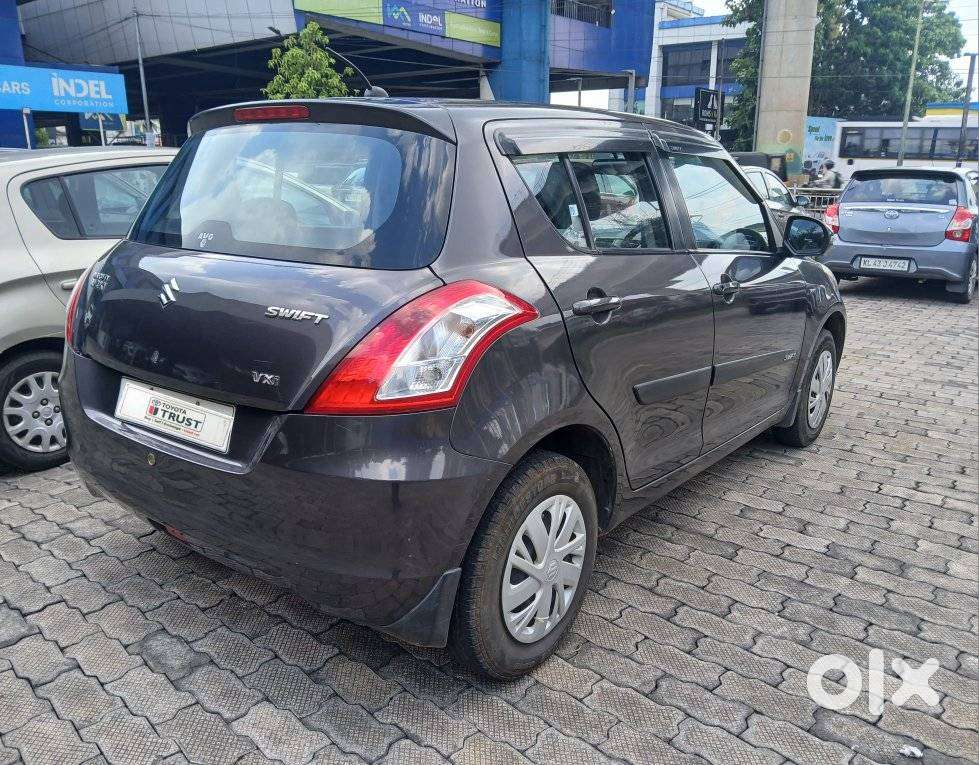 Maruti Suzuki Swift 1.2 Vxi (o), 2017, Petrol