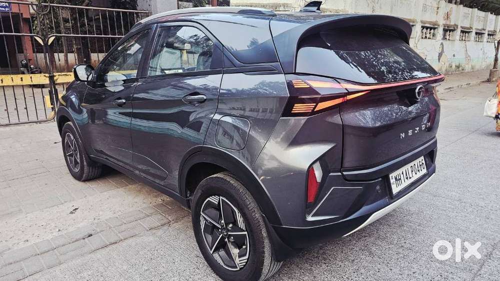 Tata Nexon Creative Plus 1.2 Petrol 6mt Dark Edition, 2024, Petrol