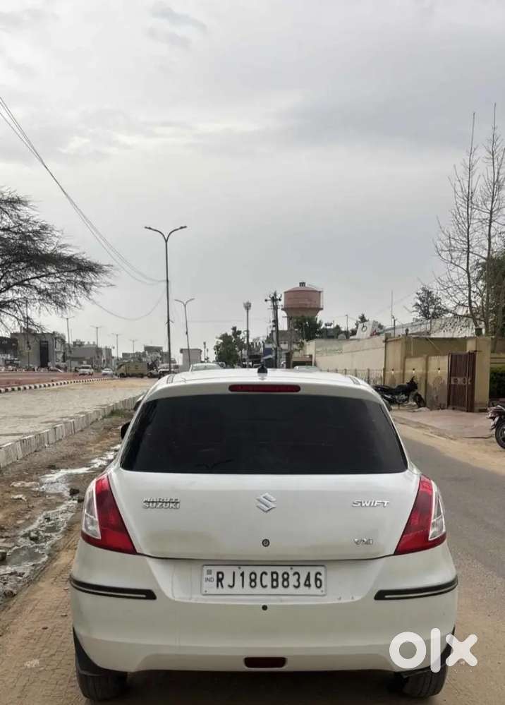 Maruti Suzuki Swift 2016