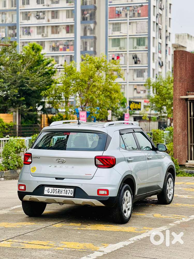 Hyundai Venue 1.0 S (o) Turbo Dct, 2019, Petrol