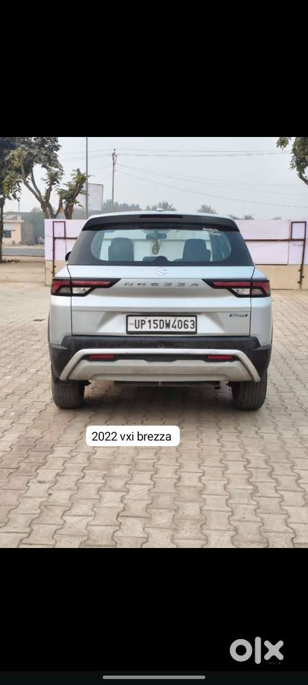 Maruti Suzuki Brezza 1.5 Vxi At Smart Hybrid, 2022, Petrol