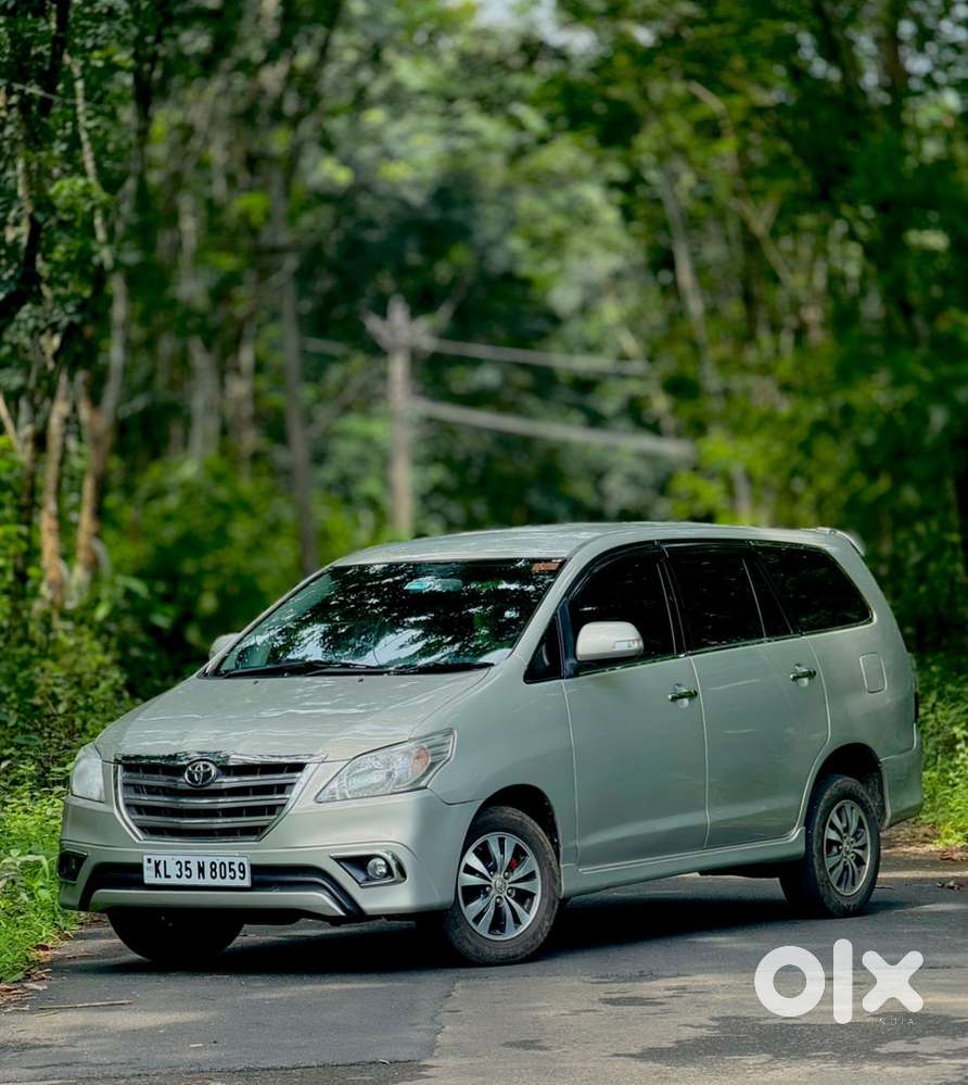 Toyota Innova 2015 Diesel 184500 Km Driven