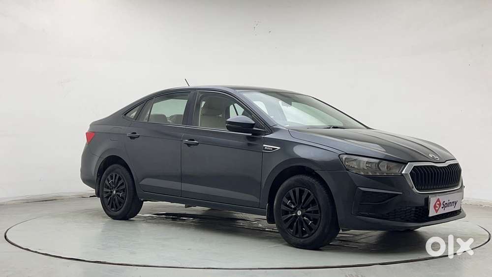 Skoda Slavia Active 1.0l Tsi Mt, 2022, Petrol