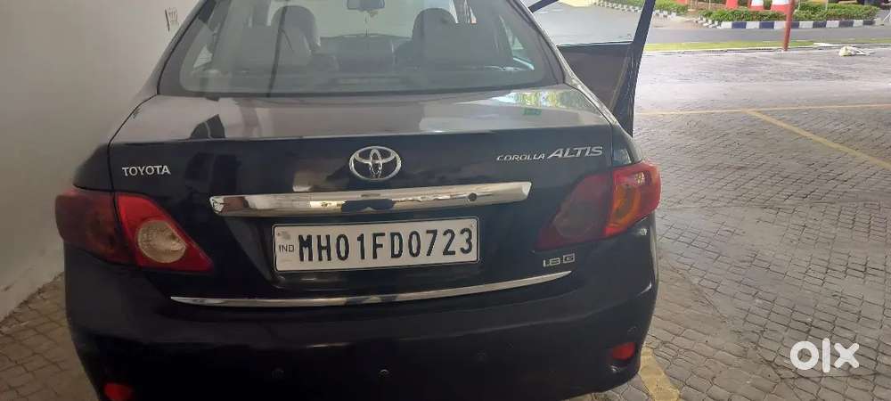 Toyota Corolla Altis 2011