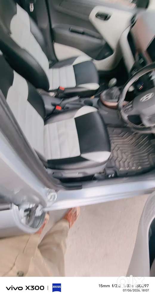 Hyundai Aura 2025 Kms