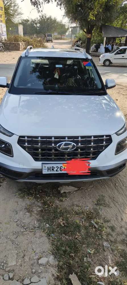 Hyundai Venue 2020 Diesel 130000 Km Driven