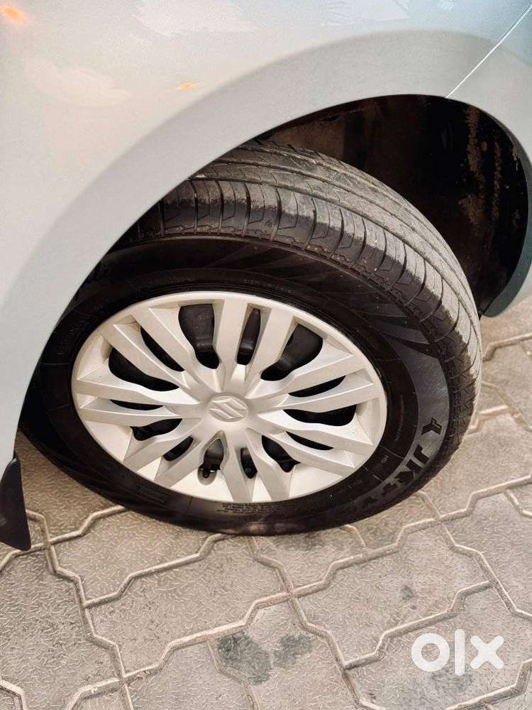 Maruti Suzuki Dzire 1.2 Vxi, 2024, Petrol