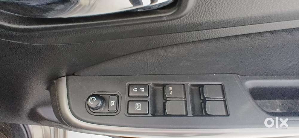 Maruti Suzuki Swift Amt Zxi Plus, 2022, Petrol