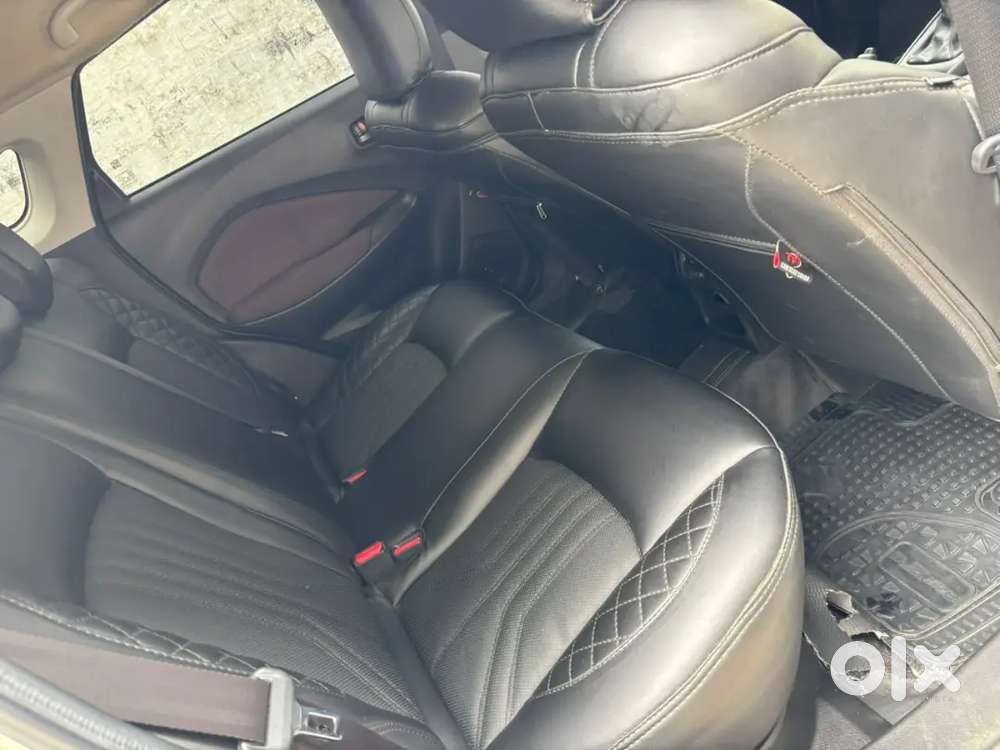 Maruti Suzuki Fronx Sigma 2025