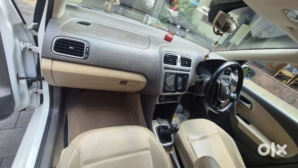 Full Clear Family Car