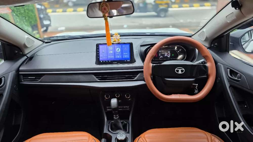 Tata Nexon, 2025, Petrol
