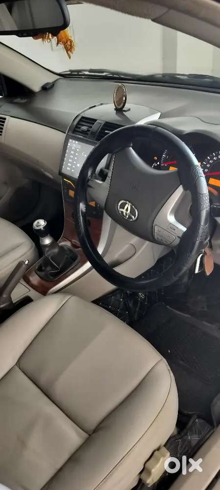 Toyota Corolla Altis 2011