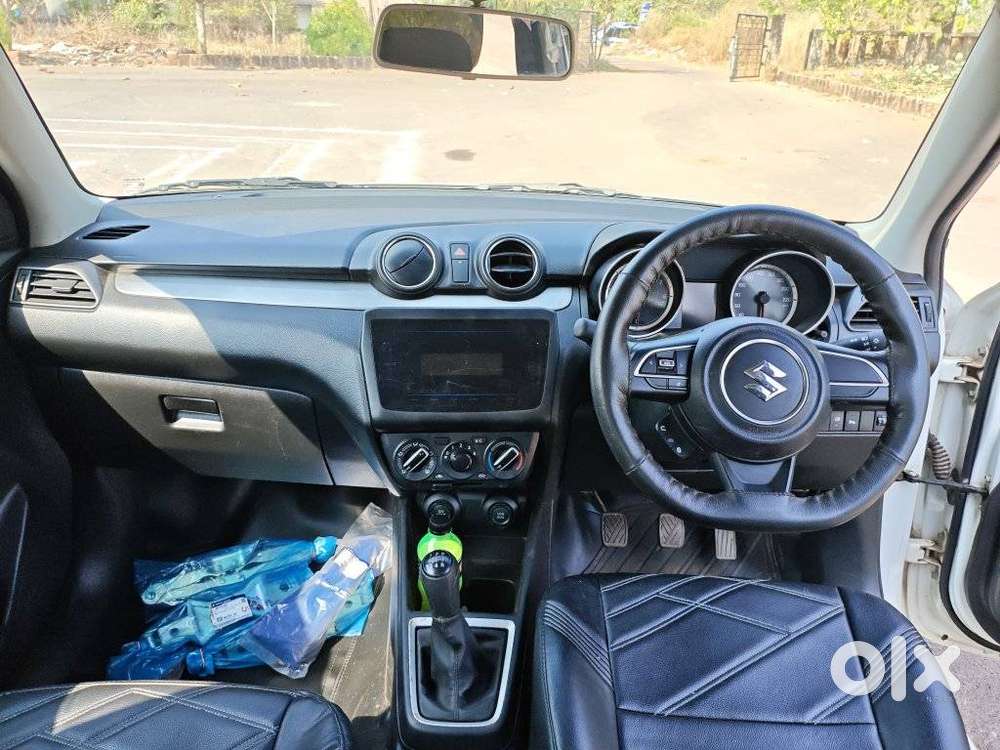 Maruti Suzuki Swift Vxi + Manual, 2022, Petrol