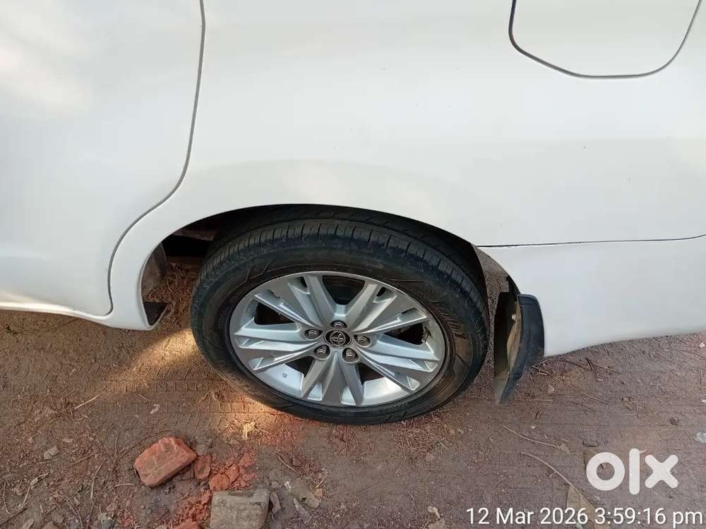 Toyota Innova Crysta 2019 Diesel 179000 Km Driven