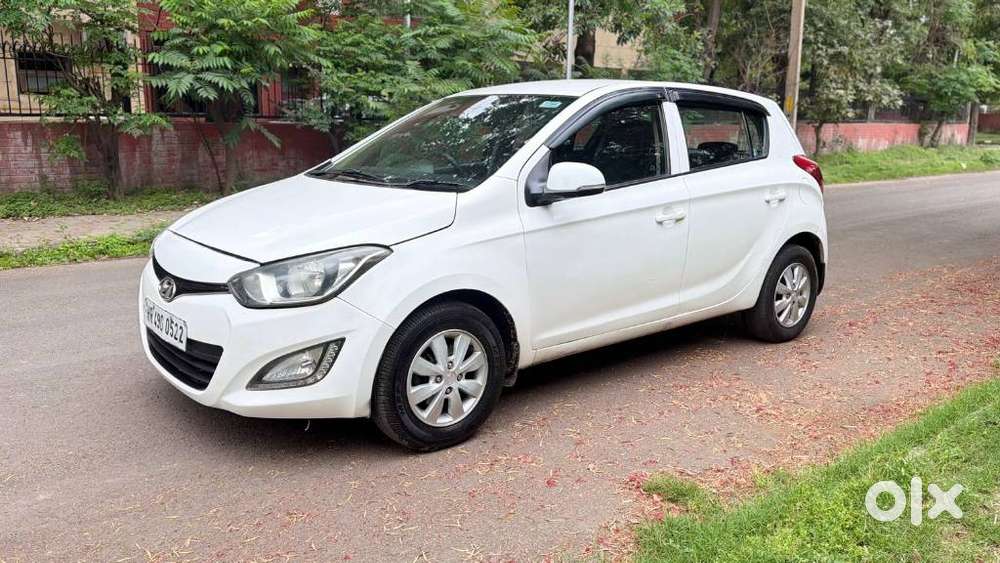 Hyundai I20 2015-2017 Sportz Option 1.4 Crdi, 2013, Petrol