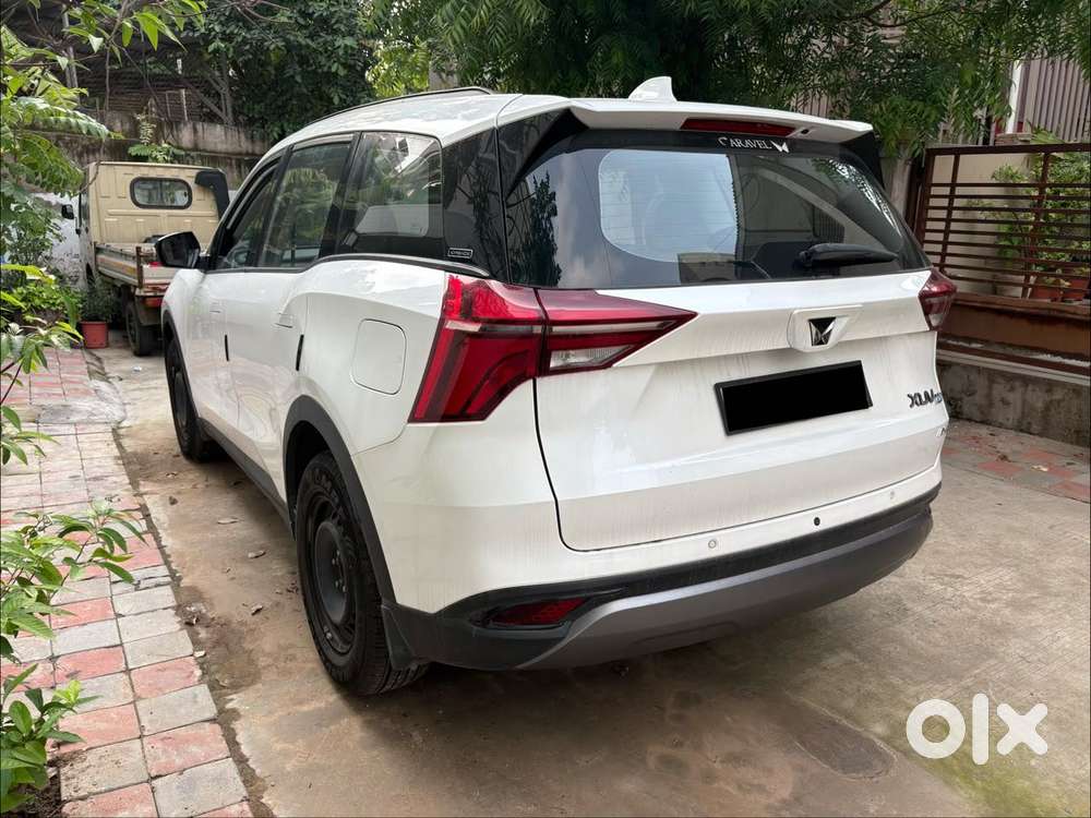 Mahindra Xuv700 2.2 Ax 5 Diesel At 7 Str, 2025, Diesel