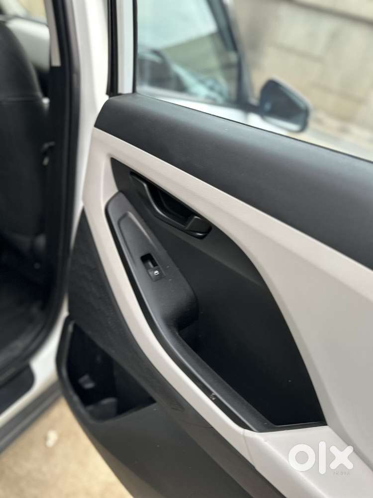 Hyundai Creta 1.5 Ex Petrol, 2023, Petrol