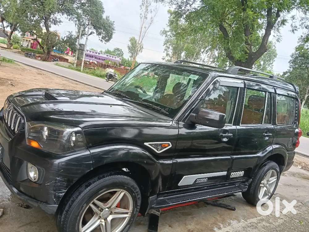 Mahindra Scorpio Plus 7 Str 2017 Diesel Manual