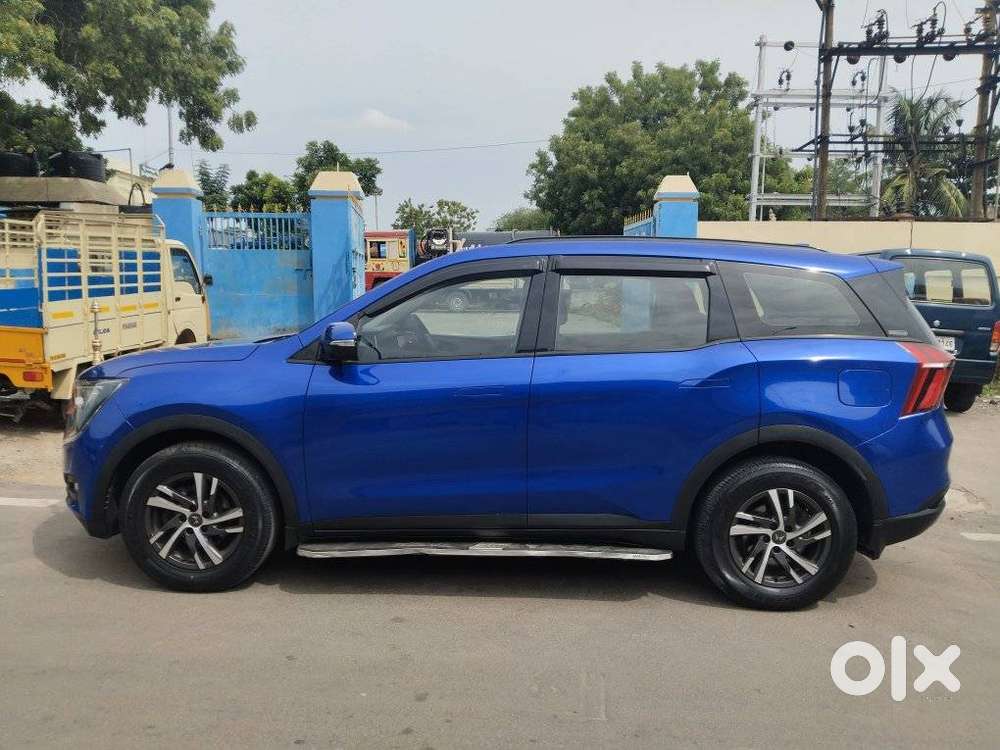 Mahindra Xuv700 2.0 Ax 5 Petrol Mt 7 Str, 2022, Petrol