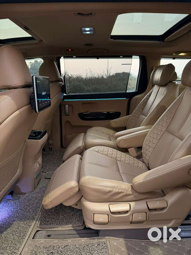 Kia Carnival Limousine Plus 7 Str, 2022, Diesel