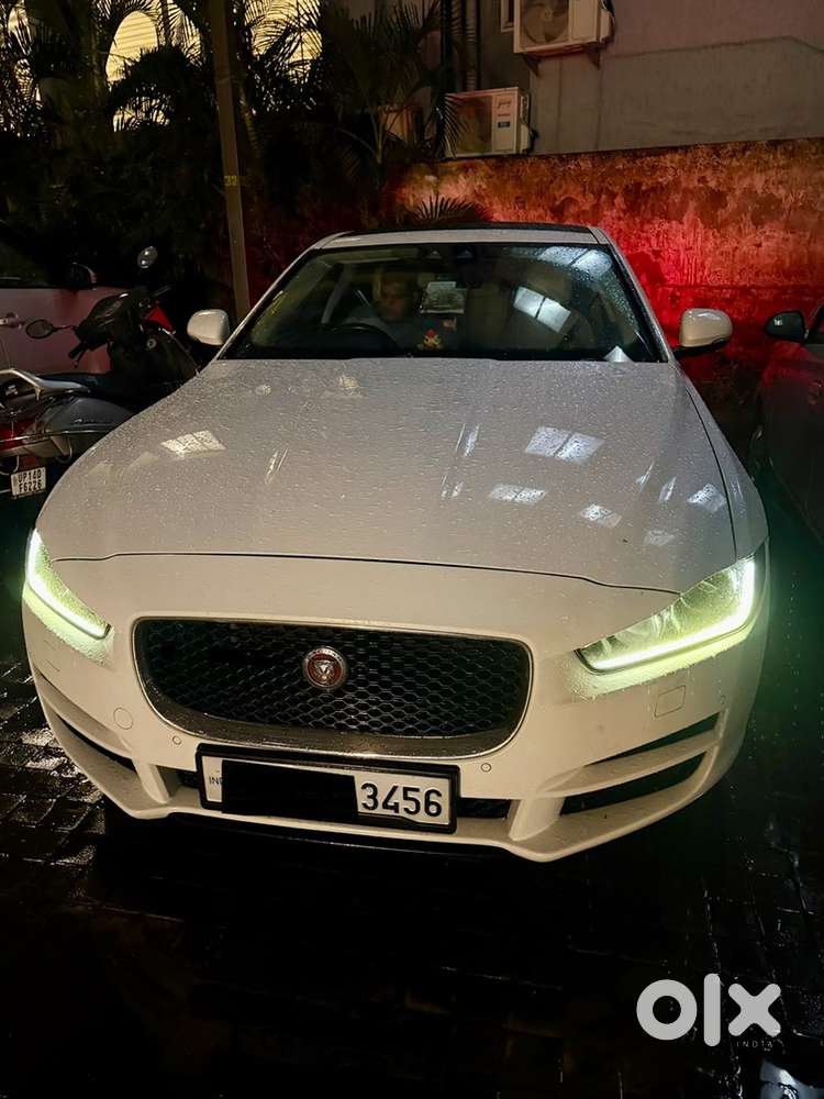 Jaguar Xe Pure 2017
