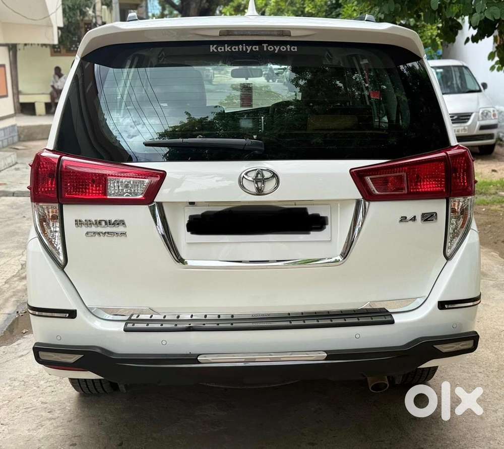 Toyota Innova Crysta 2023 Diesel Manual