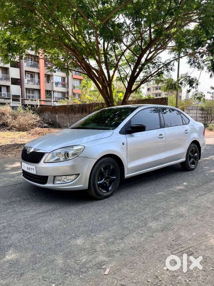 Skoda Rapid 1.5 Elegance Tdi Mt, 2012, Diesel