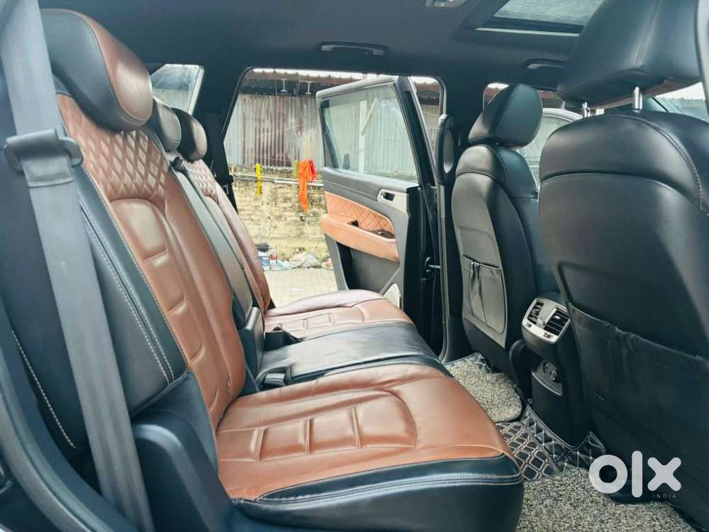 Mahindra Alturas G4 4wd At, 2019, Diesel